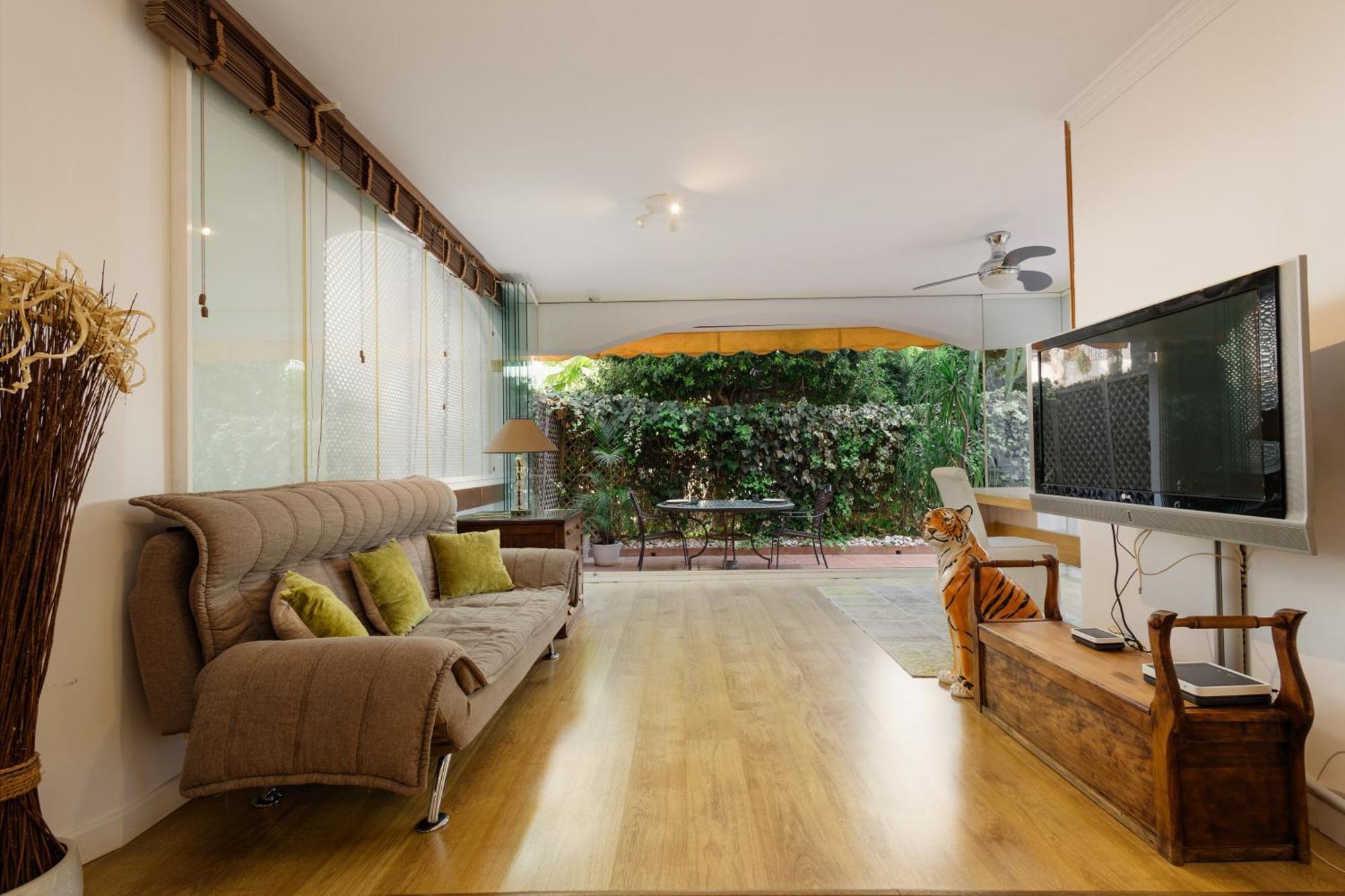 Ground Floor Holiday Apartment With Terrace And Pool In Puerto Banus, Marbella Ngoại thất bức ảnh